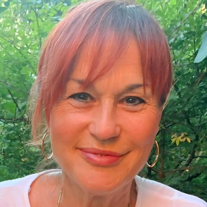 Frau Christina Riemann