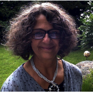 Frau Martina Hütter